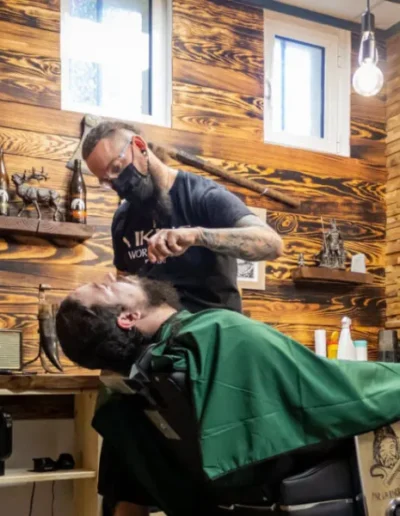 barbier-par-la-barbe-d-odin-dirk-chateau-thierry-02-02400-suedois